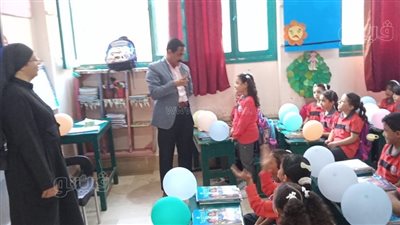 محافظ بني سويف: انتظام الدراسة في 184 مدرسة تعمل بنظام الفترتين