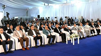 رئيس الوزراء يشهد افتتاح مشروعات تنموية وصناعية بالقنطرة غرب 