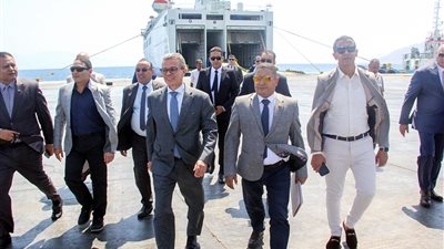 وزير المالية يكلف بتكثيف الجهود لتطوير الأداء الجمركي 