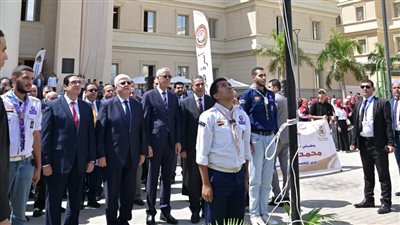 وزير التعليم العالي: العلاقة بين الجامعات الحكومية والأهلية قائمة على التعاون 