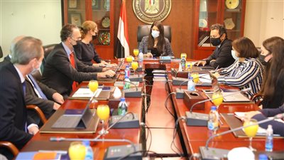 رانيا المشاط تبحث مع البنك الدولي بدء الجولة الجديدة من إطار الشراكة القُطرية