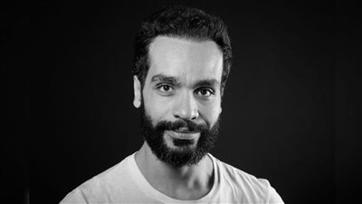 وصول الفنان شادي خلف إلى المحكمة لاتهامه بهتك عرض 7 فتيات