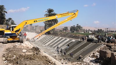 بتكلفة 77 مليون جنيه.. تبطين ترعة الجزيرة في سوهاج