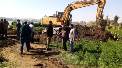 حملات لإزالة التعديات بأرمنت في الأقصر 