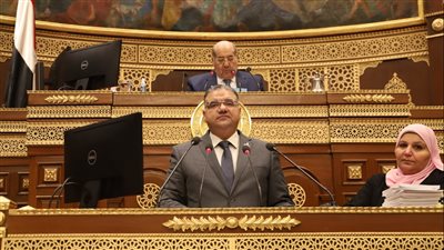 الشيوخ يوافق على إنشاء خط ساخن للإبلاغ عن المخاطر التي تهدد المسنين 