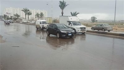 بعد ثلوج الفجر.. غيوم تغطي سماء الإسكندرية وتوقعات باستمرار الأمطار | فيديو وصور