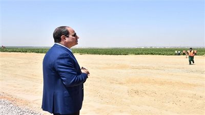 السيسي في 2021.. الرئيس يقود إنجازات قطاع الزراعة وتحقيق الأمن الغذائي للمواطنين