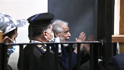 ادلة قادت محمود عزت للمحاكمة في قضية جديدة