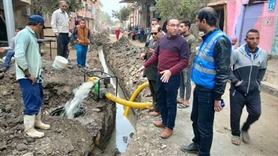 معاون محافظ بني سويف يتفقد مشروعات حياة كريمة | صور