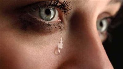 تفسير رؤية  بكاء الميت في المنام وعلاقته بالمرض  والإفلاس والديون