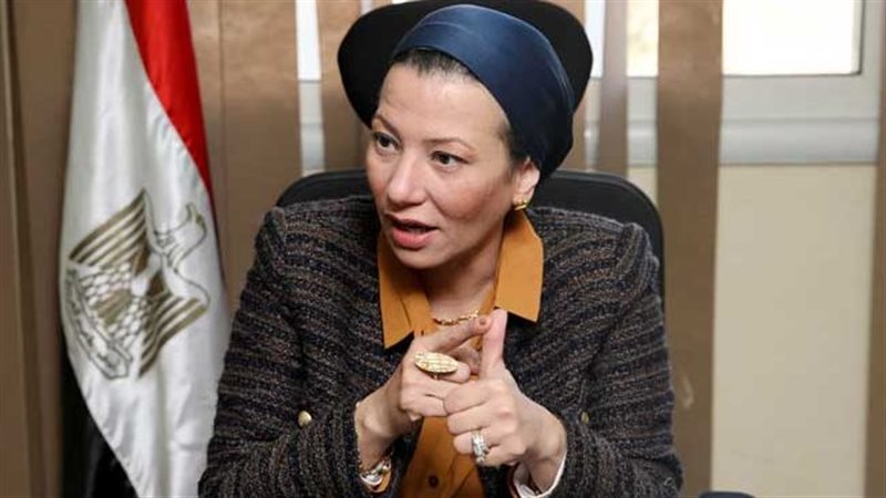 وزيرة البيئة