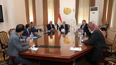 وفد وحدة إدارة مشروعات التطوير بالتعليم العالى يزور جامعة الزقازيق