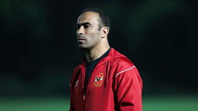 الأهلي يقيد ٦ لاعبين بالقائمة الأفريقية