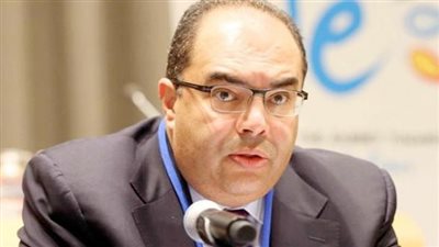 محمود محيي الدين: العالم بعيد عن تخفيض الانبعاثات الضارة بالمناخ