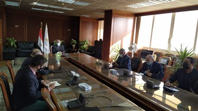 عبد العاطي يبحث مع سفير المجر موقف التعاون بين البلدين في مجال المياه