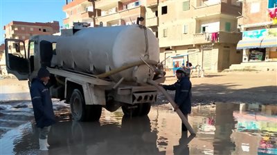 محافظ الإسكندرية: تواجد ميداني للتنفيذيين بأحياء الثغر لمتابعة الطقس السيئ