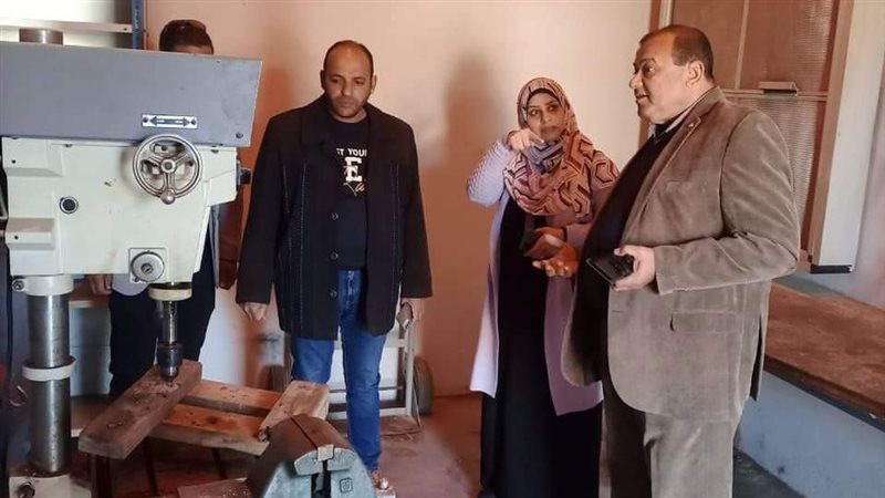 شاء ورشة لتصنيع لوحات