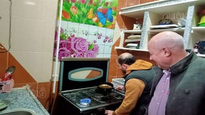لحظة دفع وتوصيل الغاز