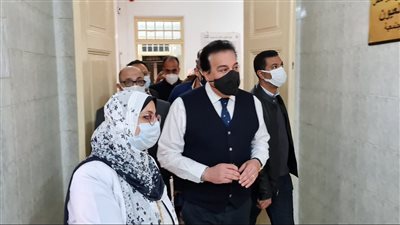 وزير التعليم العالي يتفقد مستشفى الرمد بأسيوط بعد تطويره بقيمة 15 مليون جنيه