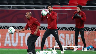 السوبر الإفريقي| تدريبات قوية لحراس مرمى الأهلي في قطر