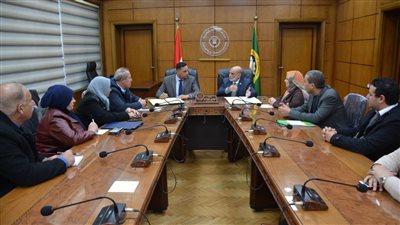 بروتوكول لتطوير وحدة الكلى الصناعية والحضانات بمستشفى السنبلاوين فى الدقهلية