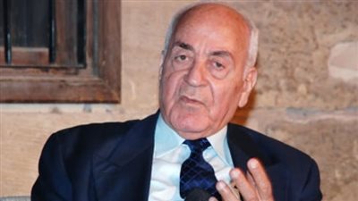 في ذكرى وفاته.. مسيرة عبد العزيز حجازي مهندس الانفتاح الاقتصادي في عصر السادات