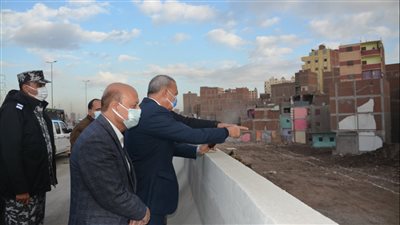 محافظ القليوبية يتابع المشروعات ببنها وشبرا الخيمة 