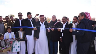 وزير الري يفتتح المرحلة الأولى لمشروع حماية شاطئ الأبيض بمطروح | صور