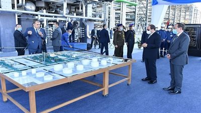 12 صورة ترصد افتتاح السيسي عددا من المشروعات التنموية في الصعيد..مجمع إنتاج البنزين أبرزها