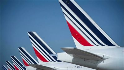 هبوط طائرة ركاب اضطراريًّا في فرنسا لإسعاف راكب