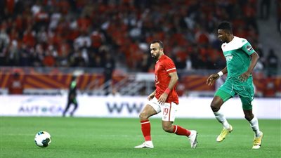 الأهلي يواصل تأخره أمام الرجاء بعد 60 دقيقة من السوبر الأفريقي