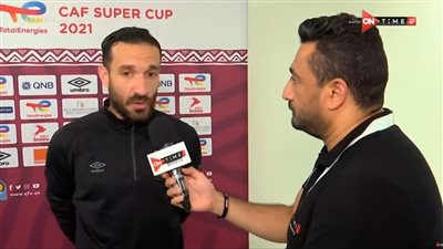 بوعد شفوي للجمهور.. علي معلول يحسم تجديد تعاقده مع الأهلي | فيديو