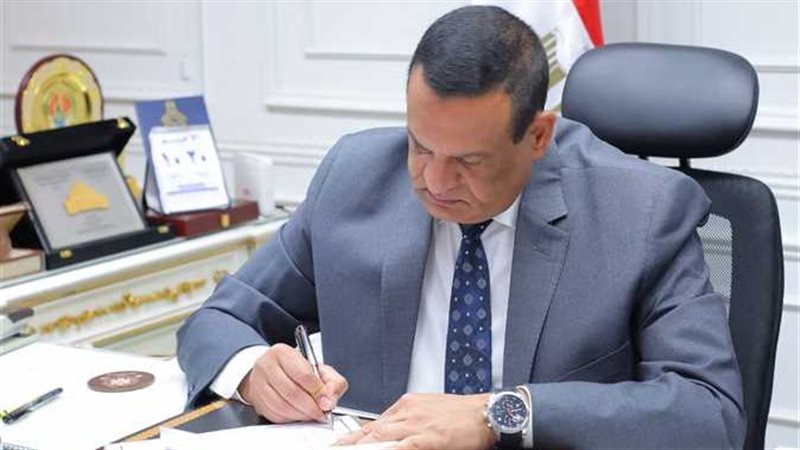 محافظ البحيرة يعتمد