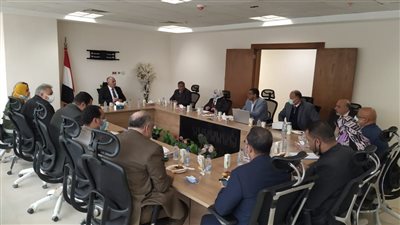 وزير الري يترأس أول اجتماع بمبنى الوزارة الجديد بالعاصمة الإدارية الجديدة