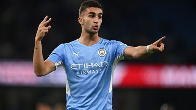 رسميا.. برشلونة يعلن ضم توريس بشرط جزائي مليار يورو