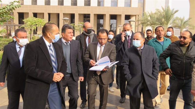 وزير المالية الدكتور