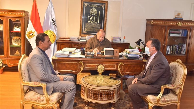 محافظ أسيوط