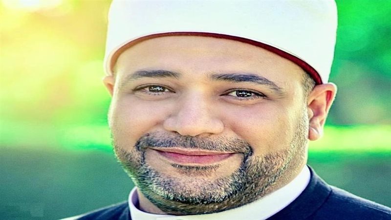 الدكتور أيمن أبو