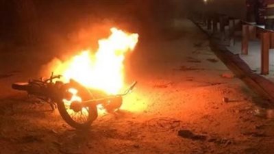 مصرع وإصابة 7 أشخاص في اصطدام وتفحم دراجتين ناريتين بطريق النزل بالدقهلية 