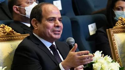 السيسي يوجه بإنشاء مناطق تنموية على المحاور الجديدة: المليارات زي الكوتشينة 