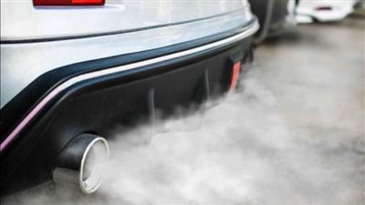 تلف جوان وش السلندر وراء خروج دخان أبيض مع قطرات مياه من شكمان السيارة