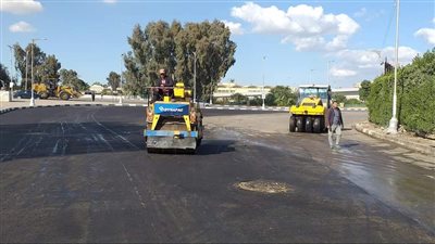  استكمال رصف طريق أبو عطوة بمشروع محور الإسماعيلية السويس