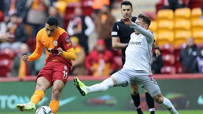 مصطفى محمد يدخل دائرة اهتمام إشبيلية وليون وليل وهيرتا برلين 