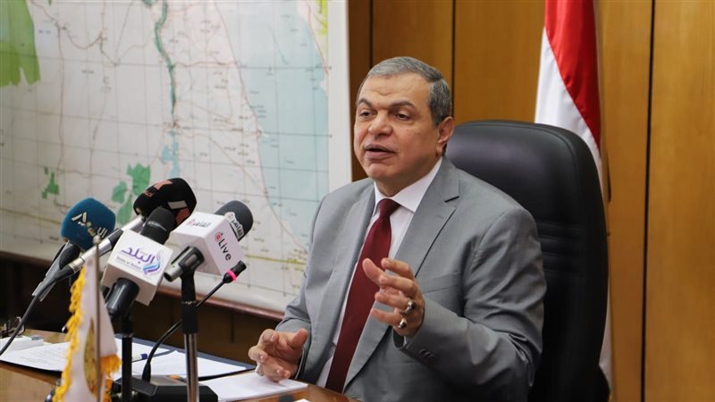 وزير القوى العاملة