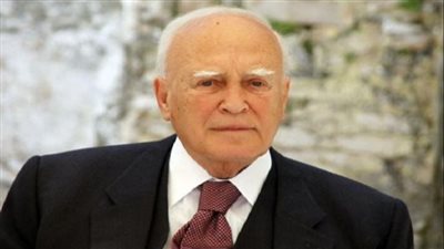 كارلوس بابولياس..اليونان تودع رئيسها السابق بطل مقاومة النازية