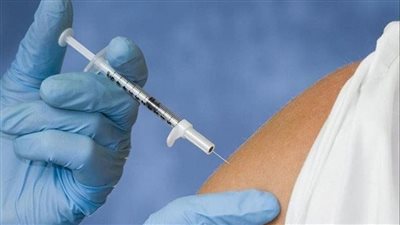 10 سنوات سجن.. عقوبة تزوير شهادات تطعيم كورونا