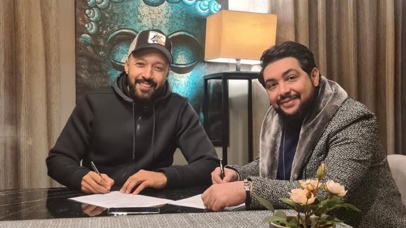 أحمد فهمي أثناء التعاقد