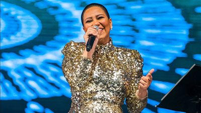 كيف تغيرت حياة شيرين بعد انفصالها عن حسام حبيب.. سكرتيرها الشخصي يجيب