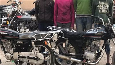 المتهمون بسرقة الدراجات النارية بالعجوزة: نفذنا 16 واقعة بأسلوب بتوصيل الأسلاك