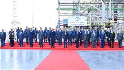 السيسي يتفقد مجمع بنبان للطاقة الشمسية بأسوان.. بعد قليل